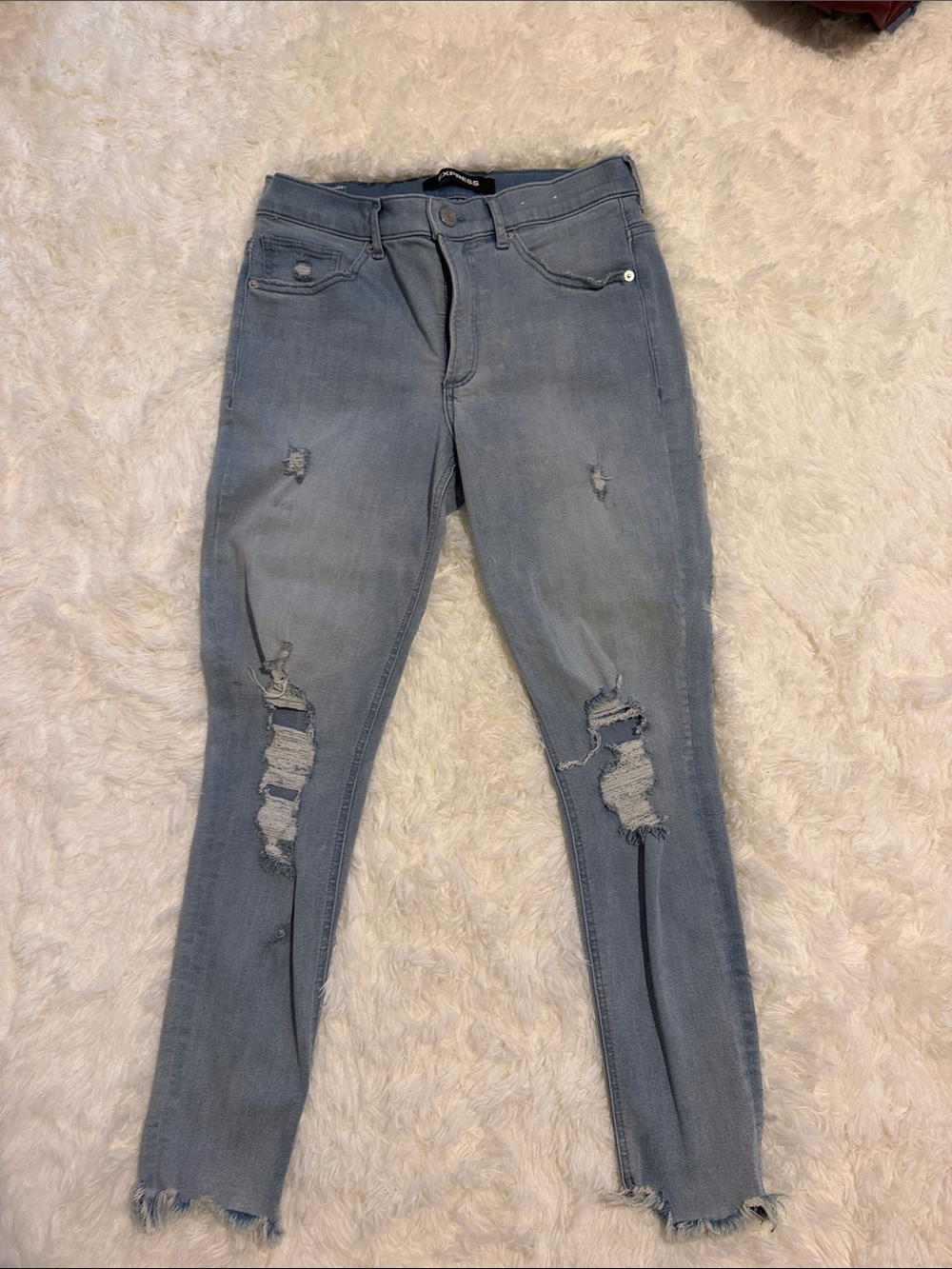 Women’s Express Distressed Light Blue Jeans stretch
